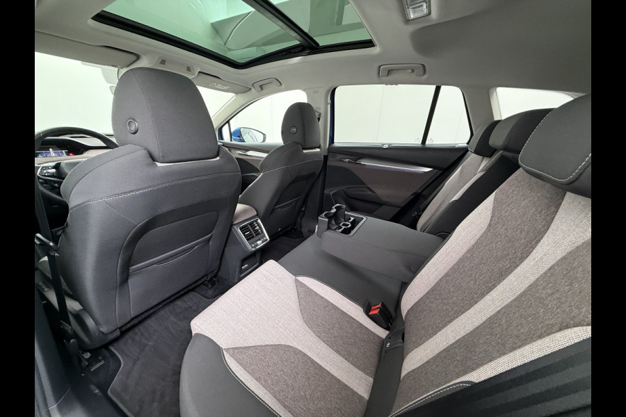 Škoda ENYAQ iV 80 Pano-Dak Adap.Cruise Trekhaak 360°Camera Elek.Stoelen+Memory+Verwarmd Apple Carplay Android Head-Up Display Led Stuur+Achterbankverwarming Elek.Achterklep Keyless advanced SOH 92% Zeer compleet! 1.000kg trekvermogen! 3-fase-11kw-thuisladen