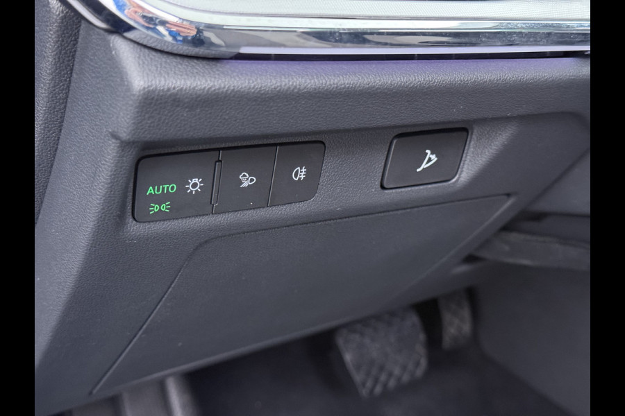 Škoda ENYAQ iV 80 Pano-Dak Adap.Cruise Trekhaak 360°Camera Elek.Stoelen+Memory+Verwarmd Apple Carplay Android Head-Up Display Led Stuur+Achterbankverwarming Elek.Achterklep Keyless advanced SOH 92% Zeer compleet! 1.000kg trekvermogen! 3-fase-11kw-thuisladen