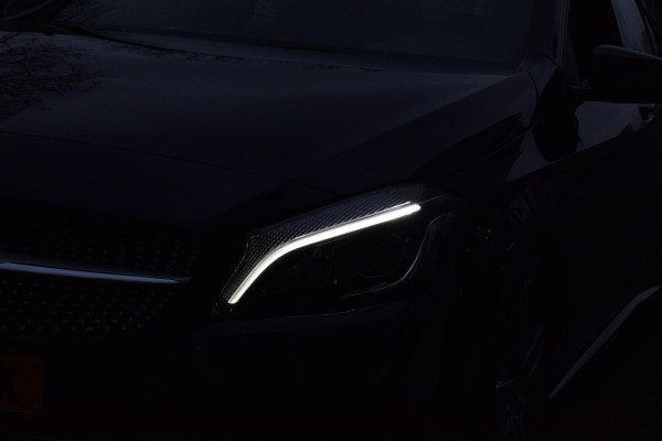 Mercedes-Benz A-Klasse 180 Bus.Solution AMG|Cam.|Carplay|Stoelverwarm.