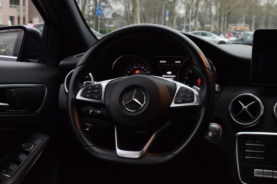 Mercedes-Benz A-Klasse 180 Bus.Solution AMG|Cam.|Carplay|Stoelverwarm.