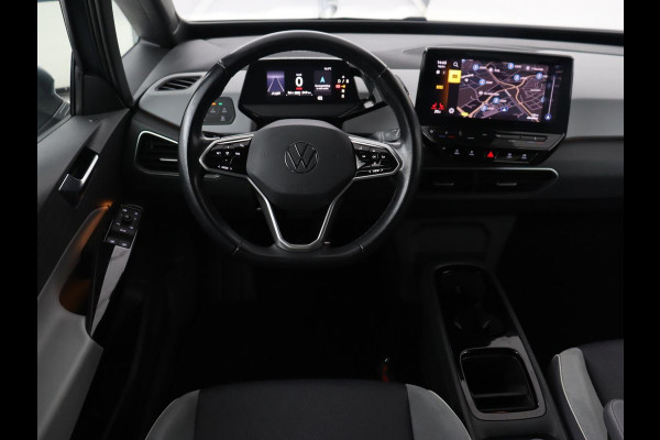 Volkswagen ID.3 Business 58 kWh | Trekhaak | Stoel & stuurverwarming | Matrix LED | Carplay | Camera | Adaptive cruise | Keyless | Navigatie | Parkeerhulp | Bluetooth