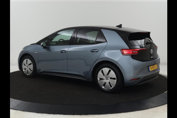 Volkswagen ID.3 Business 58 kWh | Trekhaak | Stoel & stuurverwarming | Matrix LED | Carplay | Camera | Adaptive cruise | Keyless | Navigatie | Parkeerhulp | Bluetooth