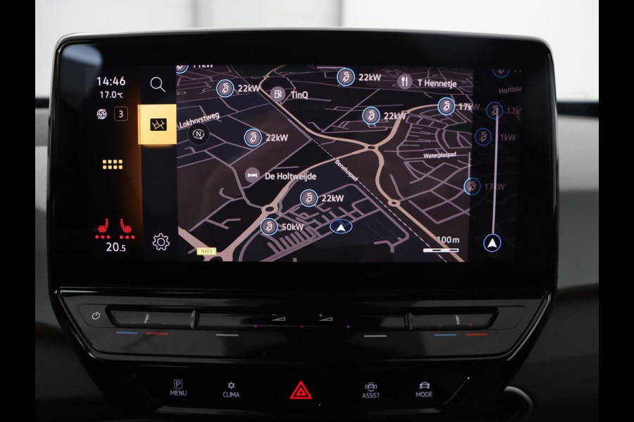 Volkswagen ID.3 Business 58 kWh | Trekhaak | Stoel & stuurverwarming | Matrix LED | Carplay | Camera | Adaptive cruise | Keyless | Navigatie | Parkeerhulp | Bluetooth