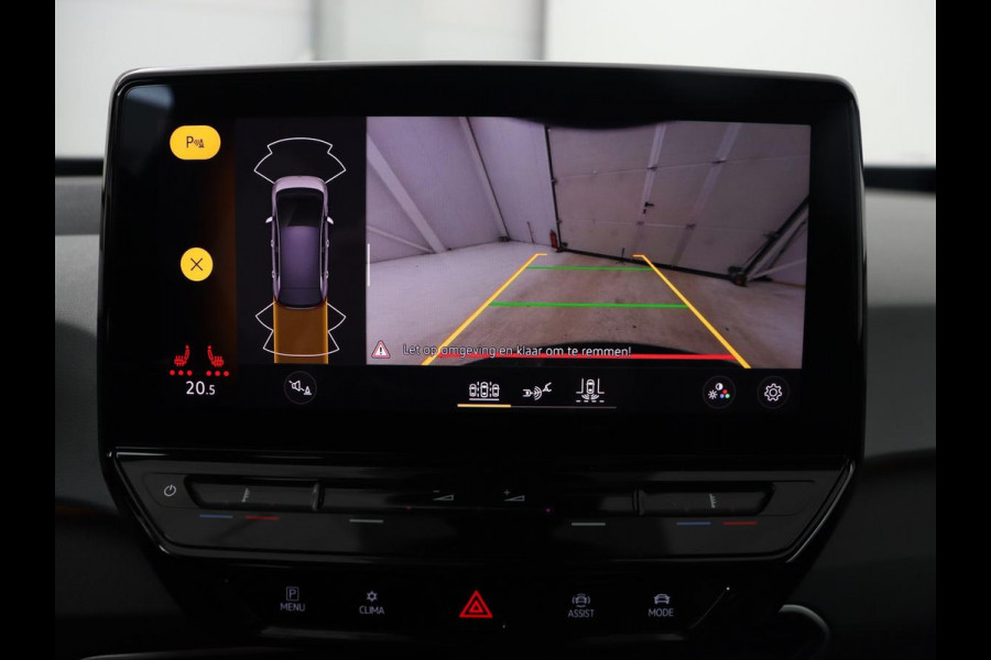 Volkswagen ID.3 Business 58 kWh | Trekhaak | Stoel & stuurverwarming | Matrix LED | Carplay | Camera | Adaptive cruise | Keyless | Navigatie | Parkeerhulp | Bluetooth
