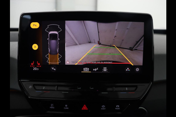 Volkswagen ID.3 Business 58 kWh | Trekhaak | Stoel & stuurverwarming | Matrix LED | Carplay | Camera | Adaptive cruise | Keyless | Navigatie | Parkeerhulp | Bluetooth