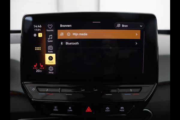 Volkswagen ID.3 Business 58 kWh | Trekhaak | Stoel & stuurverwarming | Matrix LED | Carplay | Camera | Adaptive cruise | Keyless | Navigatie | Parkeerhulp | Bluetooth