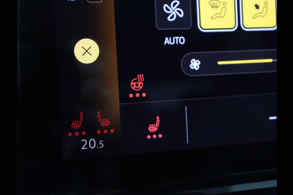 Volkswagen ID.3 Business 58 kWh | Trekhaak | Stoel & stuurverwarming | Matrix LED | Carplay | Camera | Adaptive cruise | Keyless | Navigatie | Parkeerhulp | Bluetooth