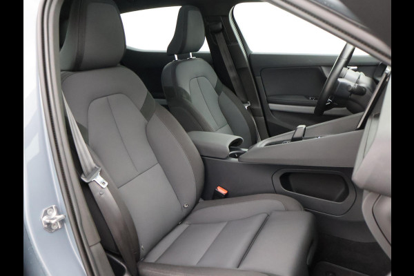 Polestar 2 LONG RANGE DUAL MOTOR 408 PK 78 KWH LAUNCH + WEGKL. TREKHAAK | PANORAMA | 360 CAMERA | 20 INCH | PIXEL LED