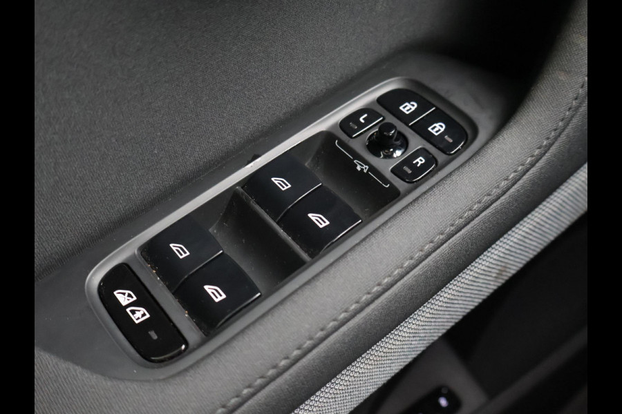 Polestar 2 LONG RANGE DUAL MOTOR 408 PK 78 KWH LAUNCH + WEGKL. TREKHAAK | PANORAMA | 360 CAMERA | 20 INCH | PIXEL LED