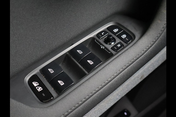 Polestar 2 LONG RANGE DUAL MOTOR 408 PK 78 KWH LAUNCH + WEGKL. TREKHAAK | PANORAMA | 360 CAMERA | 20 INCH | PIXEL LED