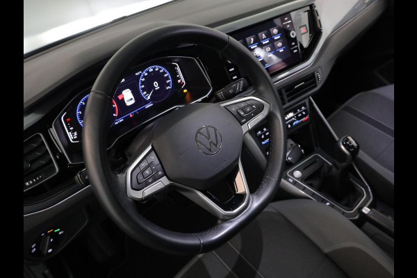 Volkswagen Polo 1.0 TSI Style 95 pk | Navigatie via App | Parkeersensoren | Achteruitrijcamera | Keyless | Stoelverwarming |