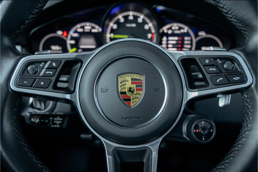 Porsche Cayenne Coupé 3.0 E-Hybrid 22 inch Black - ACC - Sport Chrono