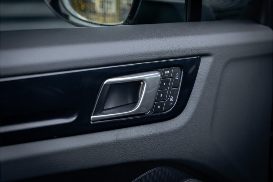 Porsche Cayenne Coupé 3.0 E-Hybrid 22 inch Black - ACC - Sport Chrono