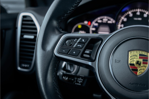 Porsche Cayenne Coupé 3.0 E-Hybrid 22 inch Black - ACC - Sport Chrono