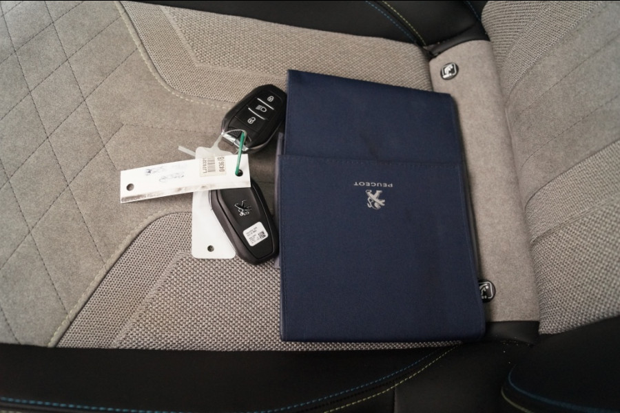 Peugeot e-2008 EV GT 50kWh -NAVI-ECC-PANO-LED-