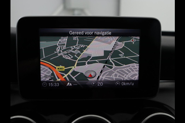 Mercedes-Benz C-Klasse 180 Business Solution | Stoelverwarming | Trekhaak | Camera | Navigatie | Park Assist | Half leder | Climate control | Full LED | Cruise control | Dodehoek detectie