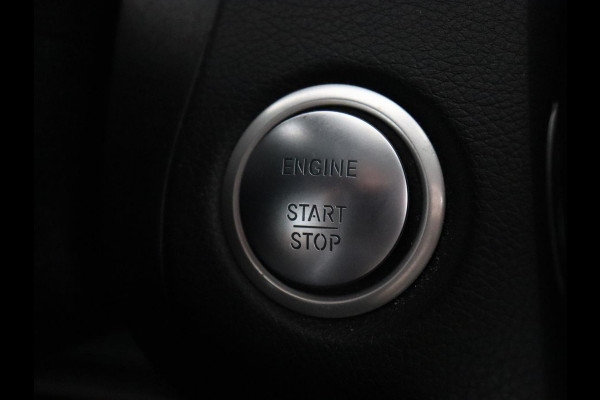 Mercedes-Benz C-Klasse 180 Business Solution | Stoelverwarming | Trekhaak | Camera | Navigatie | Park Assist | Half leder | Climate control | Full LED | Cruise control | Dodehoek detectie