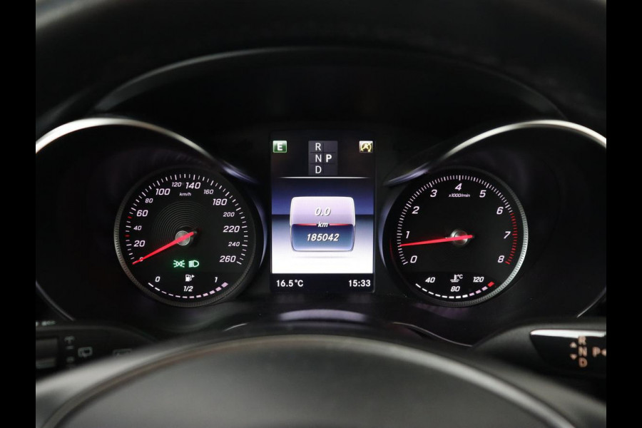 Mercedes-Benz C-Klasse 180 Business Solution | Stoelverwarming | Trekhaak | Camera | Navigatie | Park Assist | Half leder | Climate control | Full LED | Cruise control | Dodehoek detectie