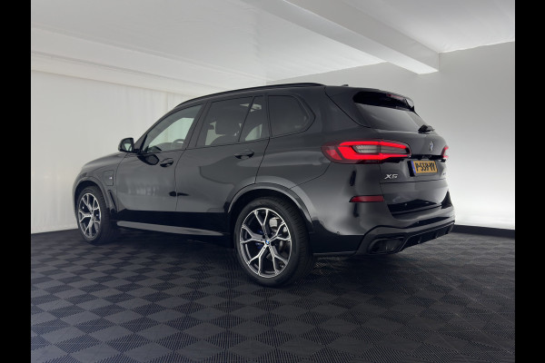 BMW X5 xDrive45e M-Sportpack High Executive (INCL-BTW) Aut. *PANO | LEATHER | HEAD-UP | LASER-LED | SOFT-CLOSE | ADAPTIVE-CRUISE | HIFI-SOUND | BLIND-SPOT | MEMORY-PACK | TOP-VIEW | DIGI-COCKPIT | NAVI-FULLMAP | PRIVACY-GLASS | ...