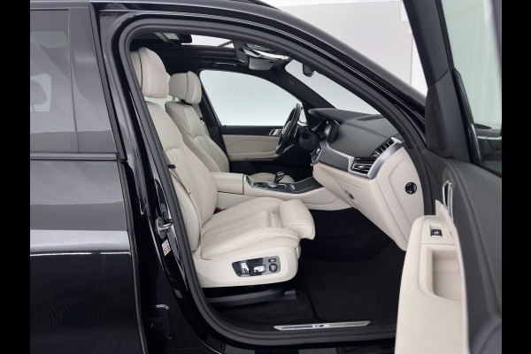 BMW X5 xDrive45e M-Sportpack High Executive (INCL-BTW) Aut. *PANO | LEATHER | HEAD-UP | LASER-LED | SOFT-CLOSE | ADAPTIVE-CRUISE | HIFI-SOUND | BLIND-SPOT | MEMORY-PACK | TOP-VIEW | DIGI-COCKPIT | NAVI-FULLMAP | PRIVACY-GLASS | ...