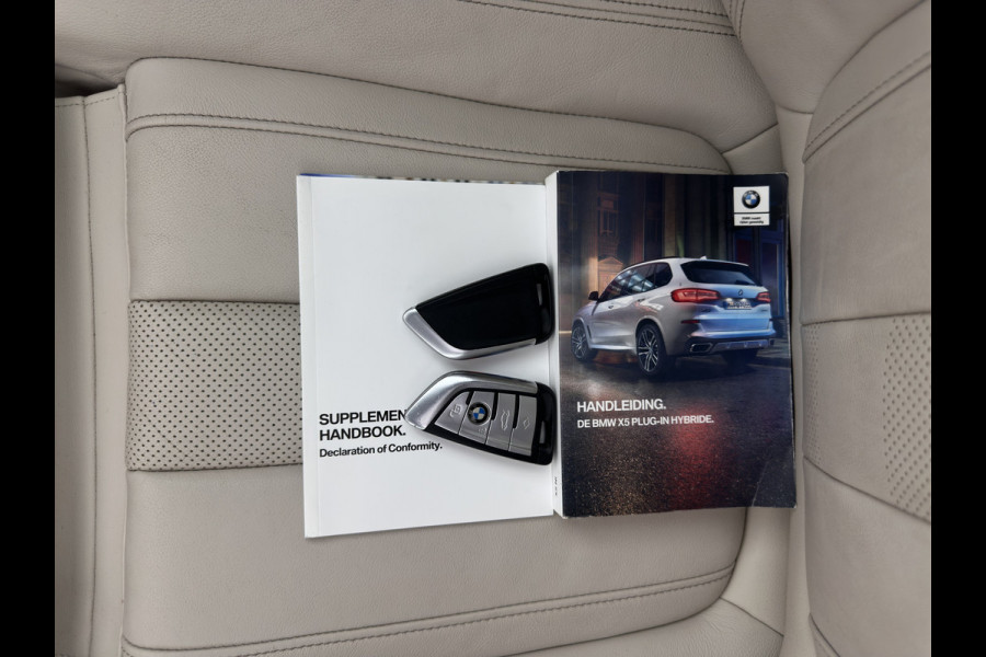 BMW X5 xDrive45e M-Sportpack High Executive (INCL-BTW) Aut. *PANO | LEATHER | HEAD-UP | LASER-LED | SOFT-CLOSE | ADAPTIVE-CRUISE | HIFI-SOUND | BLIND-SPOT | MEMORY-PACK | TOP-VIEW | DIGI-COCKPIT | NAVI-FULLMAP | PRIVACY-GLASS | ...