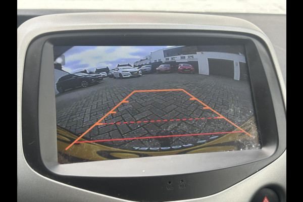 Peugeot 108 1.0 e-VTi Blue Lion 5 deurs Airco Bluetooth Camera Elek ramen Trekhaak