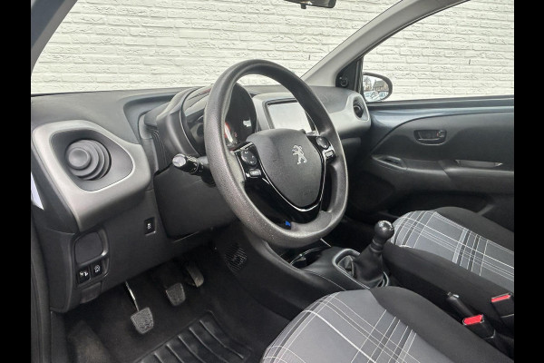 Peugeot 108 1.0 e-VTi Blue Lion 5 deurs Airco Bluetooth Camera Elek ramen Trekhaak