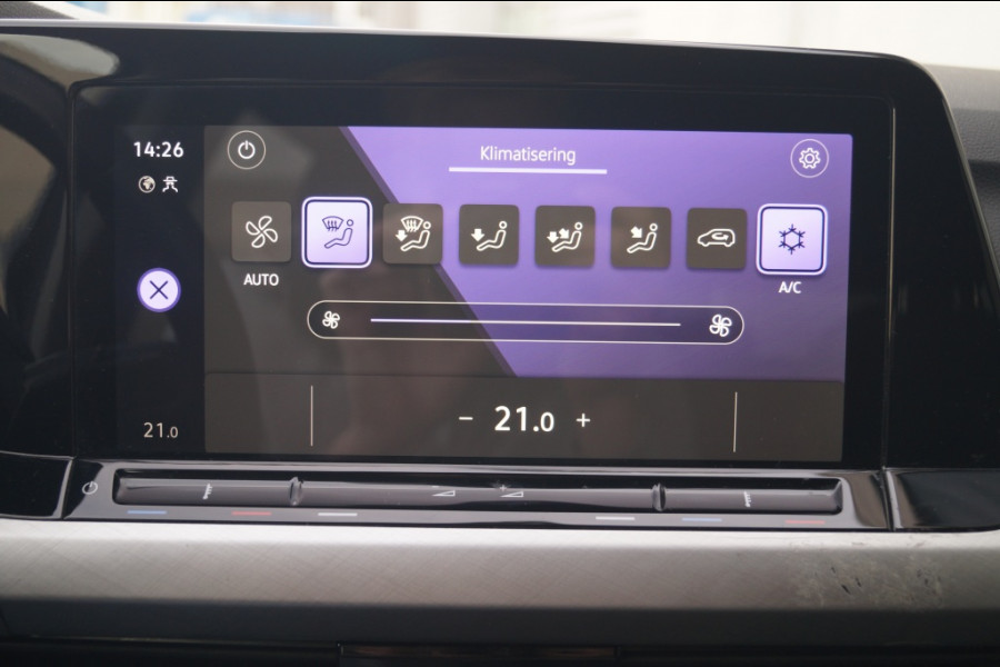 Volkswagen Golf Variant 1.0 TSI 110pk Life -NAVI-ECC-PDC-