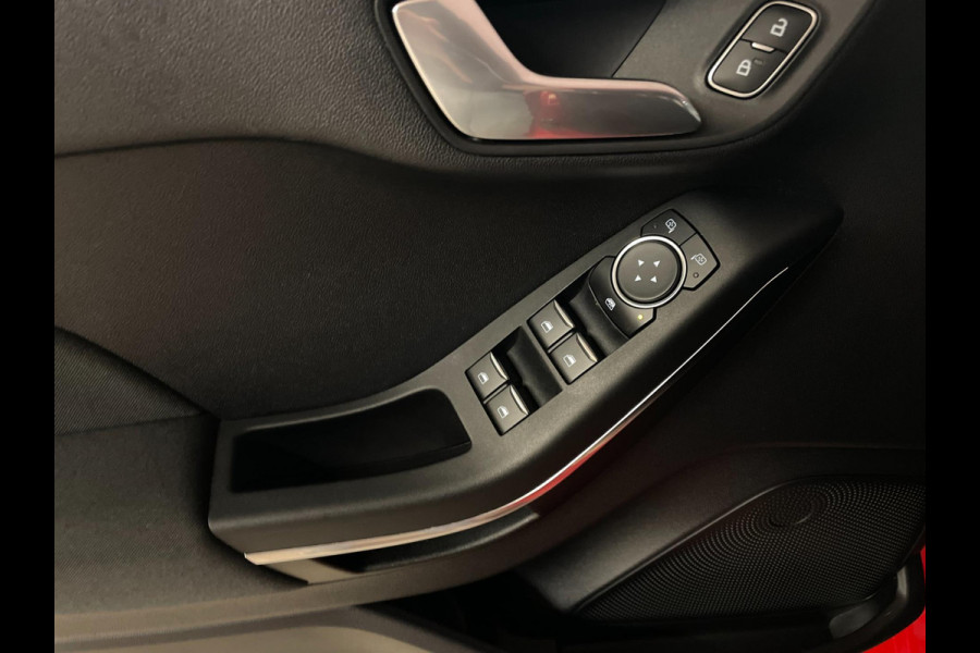 Ford Fiesta 1.0 EcoBoost Hybrid ST-Line AIRCO NAVI CRUISE BLUETOOTH SCHERM 17 INCH VELGEN ELEK RAMEN CENT VERG NIEUWSTAAT