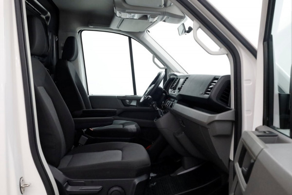 Volkswagen Crafter 35 2.0 TDI 140pk E6 RWD L3H3 (L2H2) Airco/Camera/Trekhaak 3500kg 08-2019