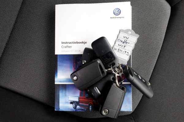Volkswagen Crafter 35 2.0 TDI 140pk E6 RWD L3H3 (L2H2) Airco/Camera/Trekhaak 3500kg 08-2019
