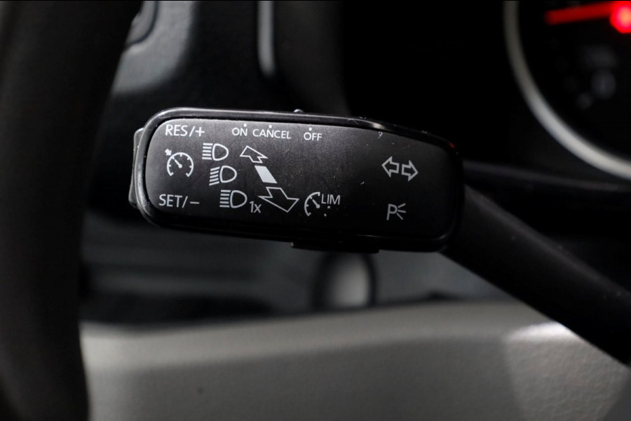 Volkswagen Crafter 35 2.0 TDI 140pk E6 RWD L3H3 (L2H2) Airco/Camera/Trekhaak 3500kg 08-2019