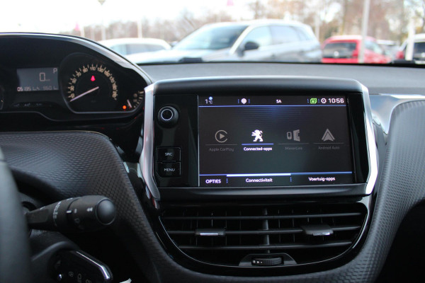 Peugeot 2008 1.2 110PK AUTOMAAT BLUE LION | TREKHAAK | NAVIGATIE | APPLE CARPLAY/ANDROID AUTO | DAB+ | ACHTERUITRIJ CAMERA | PANORAMA DAK | CRUISE | AIRCO |