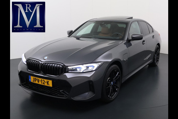 BMW 3-serie 330e High Executive VAN: €45.900,- VOOR: €41.877,- UW EINDEJAARSVOORDEEL: €4.023| M SPORT | SCHUIFDAK | LEDER | HARMAN KARDON | LASER LED | ELECTR STOELEN | KEYLESS | HEAD UP| DODE HOEK HERKENNING | STUURWIEL VERWARMING