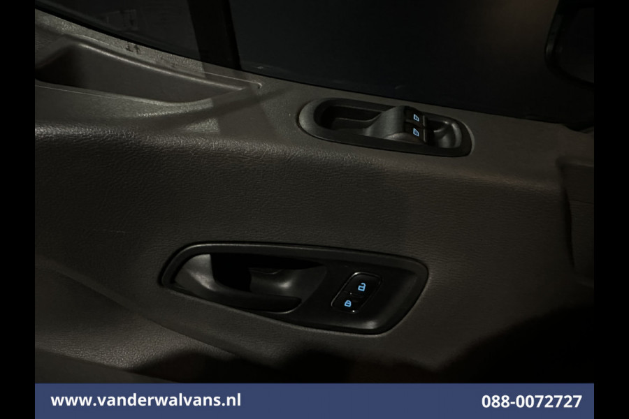 Ford Transit 2.0 TDCI 161pk Bakwagen Laadklep Euro6 Airco | Cruisecontrol | 940kg laadvermogen Verwarmde voorruit, Bijrijdersbank