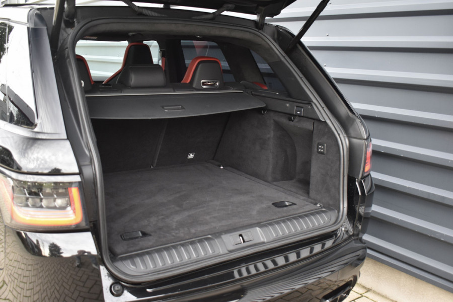 Land Rover Range Rover Sport 5.0 V8 SC SVR 575pk | Pano | Meridian Surround | Matrix | 360 Camera | Trekhaak | Carbon motorkap | CarPlay |