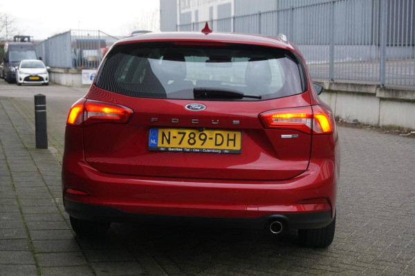 Ford FOCUS Wagon 1.0 EcoB.125pk Hybrid Business/Winterpakket/ Dealeronderhouden/1e Eigenaar.