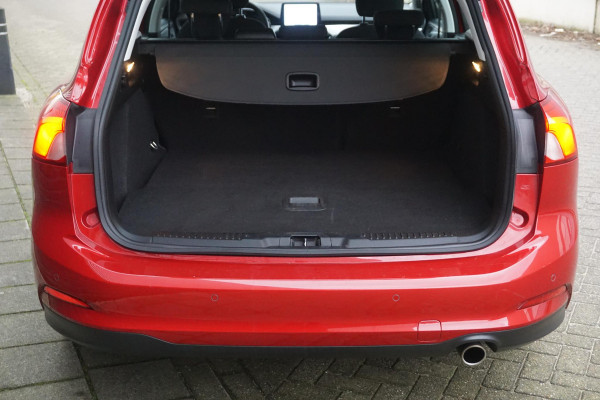 Ford FOCUS Wagon 1.0 EcoB.125pk Hybrid Business/Winterpakket/ Dealeronderhouden/1e Eigenaar.