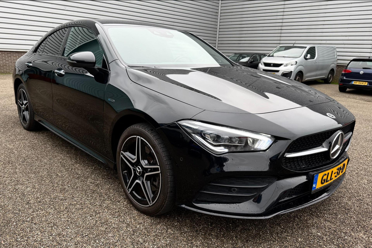Mercedes-Benz CLA-Klasse 250 e Premium Plus