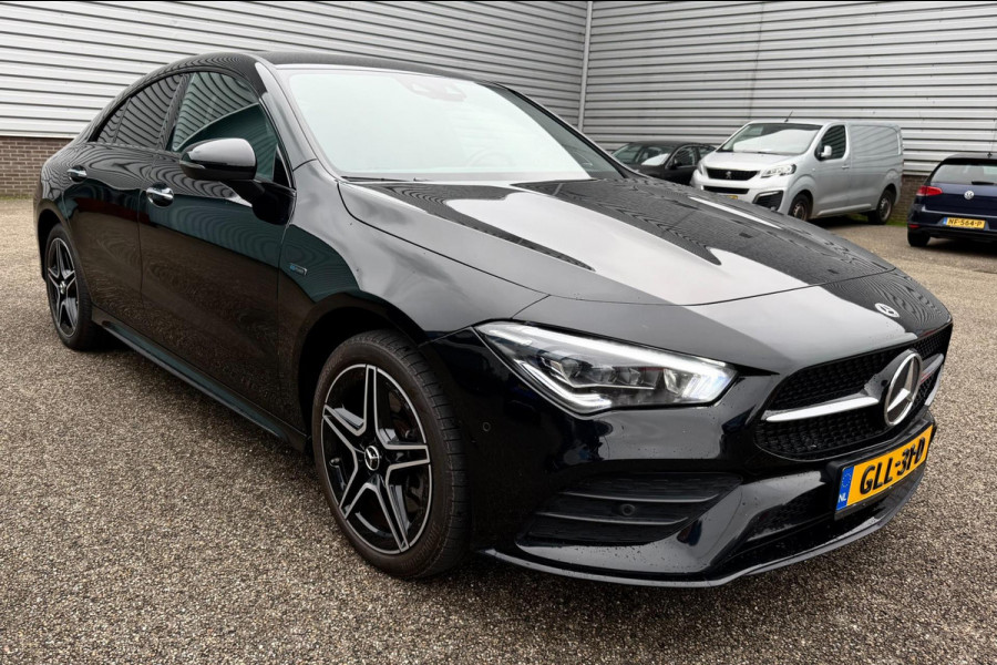 Mercedes-Benz CLA-Klasse 250 e Premium Plus