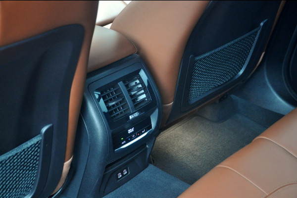 BMW X3 xDrive30e High Executive | M-Sport | Individual | Panoramadak | Trekhaak