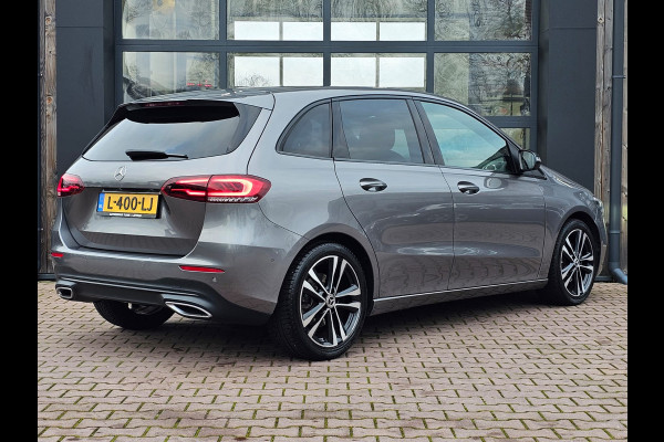 Mercedes-Benz B-Klasse 200 Business Solution Plus | Automaat | Pano | Stoelverwarming | Navi | Camera | Cruise | PDC |