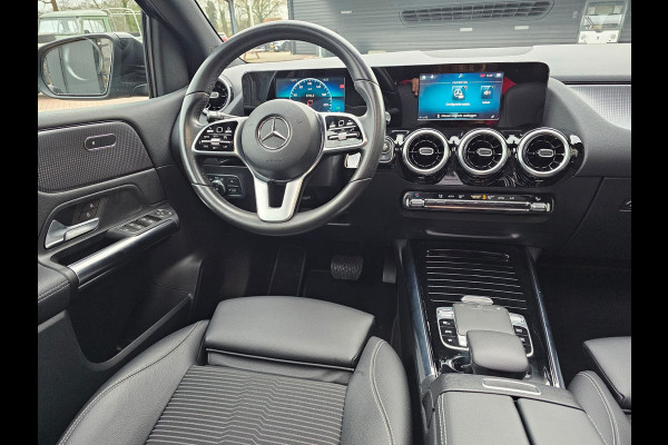 Mercedes-Benz B-Klasse 200 Business Solution Plus | Automaat | Pano | Stoelverwarming | Navi | Camera | Cruise | PDC |
