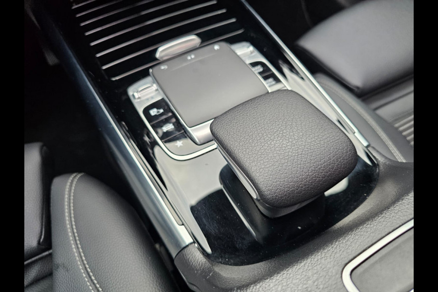 Mercedes-Benz B-Klasse 200 Business Solution Plus | Automaat | Pano | Stoelverwarming | Navi | Camera | Cruise | PDC |