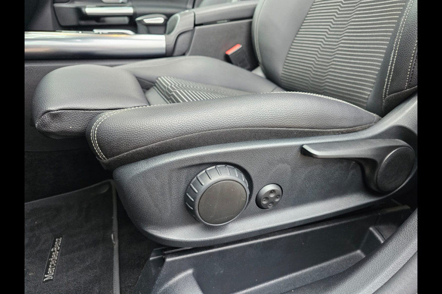 Mercedes-Benz B-Klasse 200 Business Solution Plus | Automaat | Pano | Stoelverwarming | Navi | Camera | Cruise | PDC |