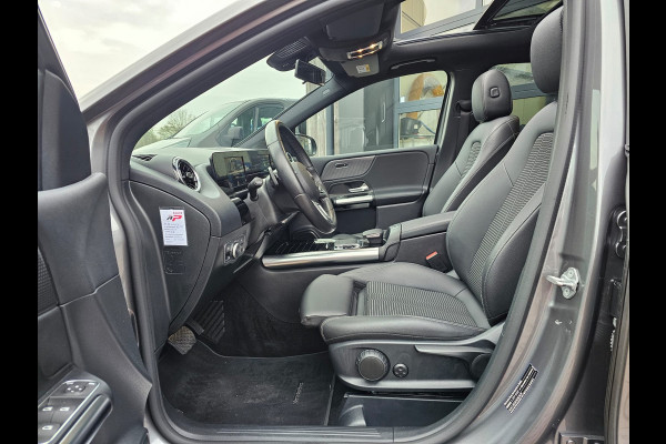 Mercedes-Benz B-Klasse 200 Business Solution Plus | Automaat | Pano | Stoelverwarming | Navi | Camera | Cruise | PDC |