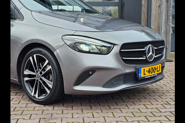Mercedes-Benz B-Klasse 200 Business Solution Plus | Automaat | Pano | Stoelverwarming | Navi | Camera | Cruise | PDC |