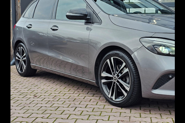 Mercedes-Benz B-Klasse 200 Business Solution Plus | Automaat | Pano | Stoelverwarming | Navi | Camera | Cruise | PDC |