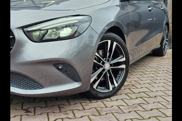 Mercedes-Benz B-Klasse 200 Business Solution Plus | Automaat | Pano | Stoelverwarming | Navi | Camera | Cruise | PDC |