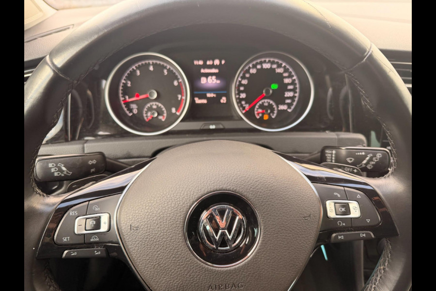 Volkswagen Golf 1.5 TSI Highline Business R Line | DSG | Alcantara | ACC | Ergo Active | Xenon | Stoelverw | Clima | Parkpilot